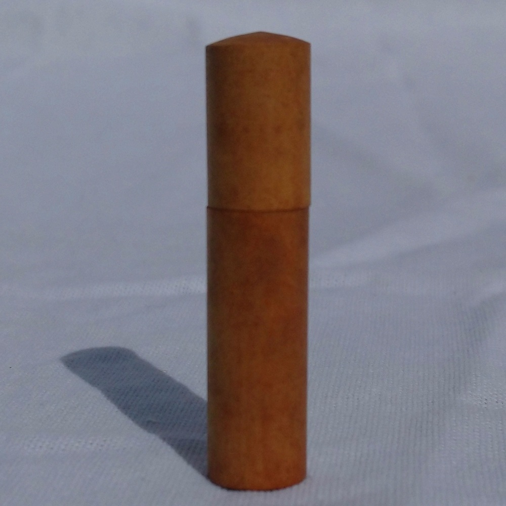 Porte-aiguilles ancien en bois de buis - Old wooden needle case made of boxwood