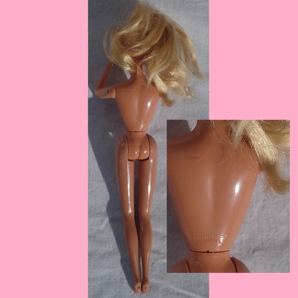 Poupée Barbie © MATTEL INC 1966 CHINA - Barbie Doll © MATTEL INC 1966 CHINA Poupée Barbie © MATTEL INC 1966 CHINA - Barbie Doll © MATTEL INC 1966 CHINA