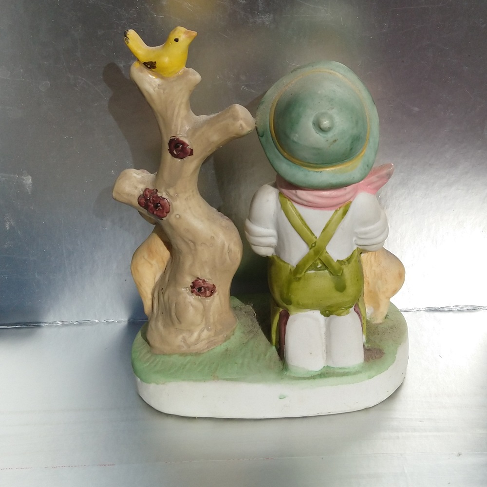 Sujet champêtre en porcelaine biscuit - Rural subject in biscuit porcelain Sujet champêtre en porcelaine biscuit - Rural subject in biscuit porcelain