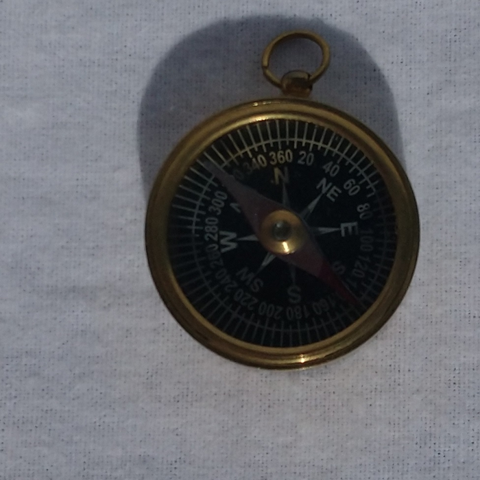 Boussole en laiton du Festival International du Film Publicitaire de Cannes - Brass compass of the International Advertising Film Festival of Cannes