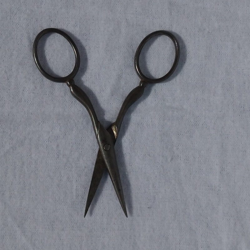 Ciseaux de couturière et de brodeuse des années 1900 - Sewing and embroidery scissors from the 1900s Ciseaux de couturière et de brodeuse des années 1900 - Sewing and embroidery scissors from the 1900s