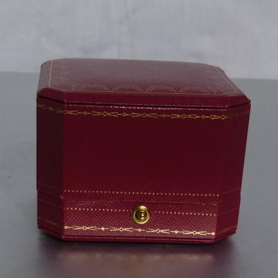 Coffret à bijou rouge de luxe - Luxury red jewelry box Coffret à bijou rouge de luxe - Luxury red jewelry box