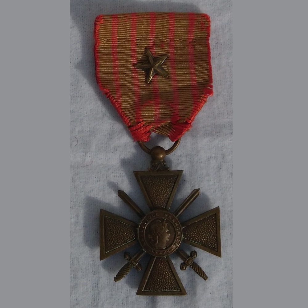 Médaille militaire Française Croix de Guerre de la 1ère guerre mondiale 1914-1918 - French Military Medal Croix de Guerre of the First World War 1914-1918