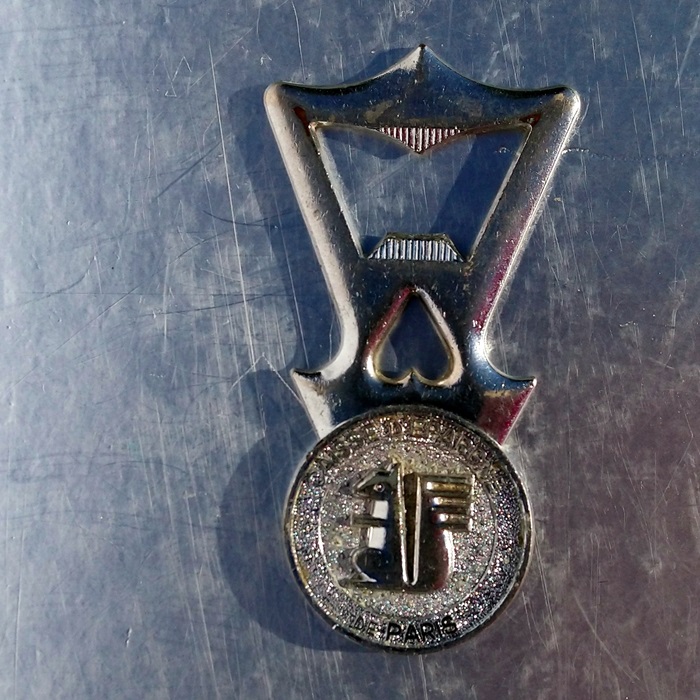 Décapsuleur publicitaire de la banque Française Caisse d'Epargne - Promotional bottle opener from the French bank Caisse d'Epargne Décapsuleur publicitaire de la banque Française Caisse d'Epargne - Promotional bottle opener from the French bank Caisse d'Epargne