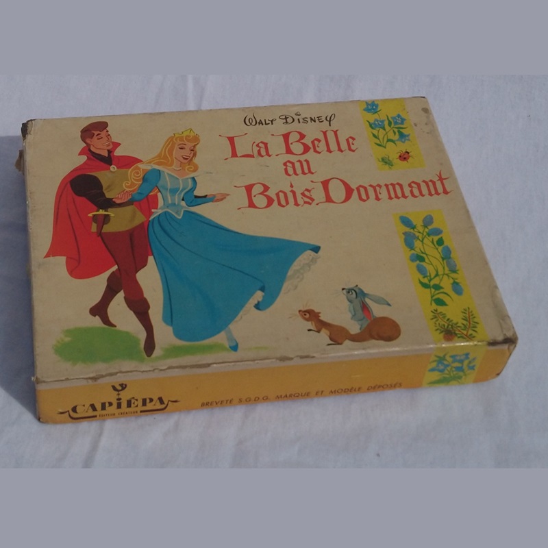Coffret de jeu de société de La Belle au Bois Dormant de Walt Disney de 1960 - Sleeping Beauty board game set by Walt Disney from 1960