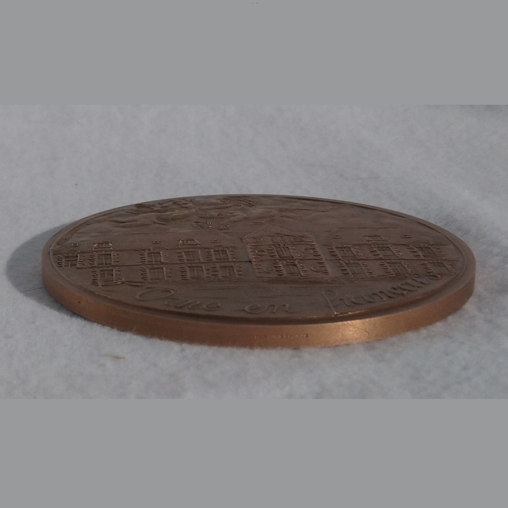 Médaille en bronze Serge Santucci de la Monnaie de Paris 1977 - Bronze medal Serge Santucci from the Paris Mint 1977 Médaille en bronze Serge Santucci de la Monnaie de Paris 1977 - Bronze medal Serge Santucci from the Paris Mint 1977