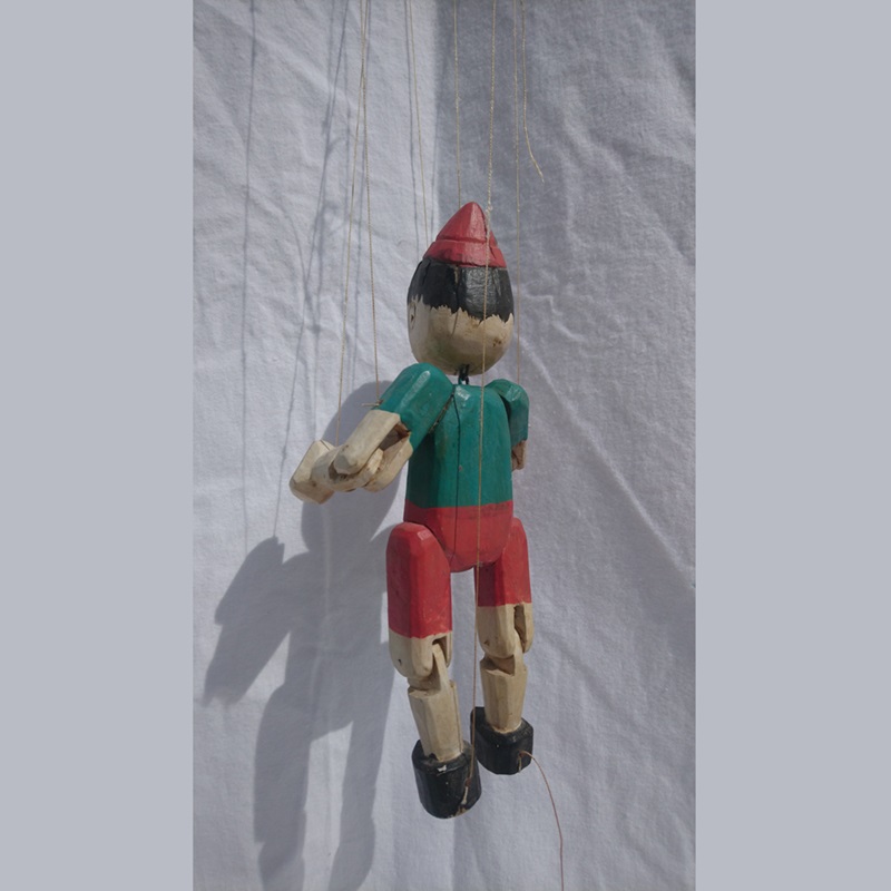 Marionnette Pinocchio en bois sculpté et peint - Wooden sculpted and painted Pinocchio puppet Marionnette Pinocchio en bois sculpté et peint - Wooden sculpted and painted Pinocchio puppet