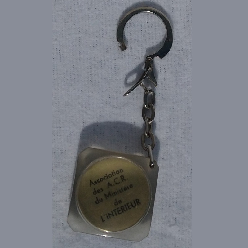 Porte-clefs Croix du combattant A.C.R. du Ministère de l'Intérieur France - Keychain Cross of the Combatant A.C.R. of the Ministry of the Interior France Porte-clefs Croix du combattant A.C.R. du Ministère de l'Intérieur France - Keychain Cross of the Combatant A.C.R. of the Ministry of the Interior France