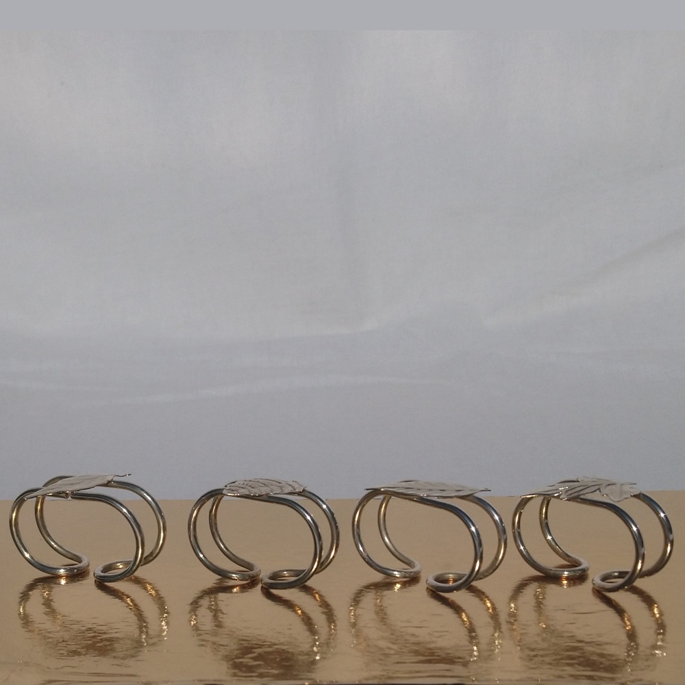 Ronds de serviettes argentés décor nature - Silver napkin rings nature decor