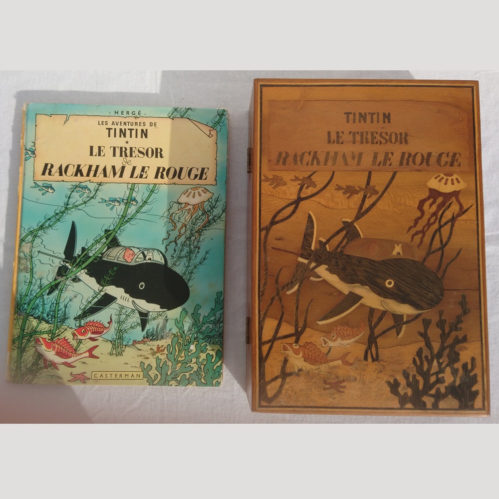 Boîte Tintin Le Trésor de Rackham le rouge en bois marqueté - Tintin Box The Treasure of Rackham the Red in marquetry wood Boîte Tintin Le Trésor de Rackham le rouge en bois marqueté - Tintin Box The Treasure of Rackham the Red in marquetry wood