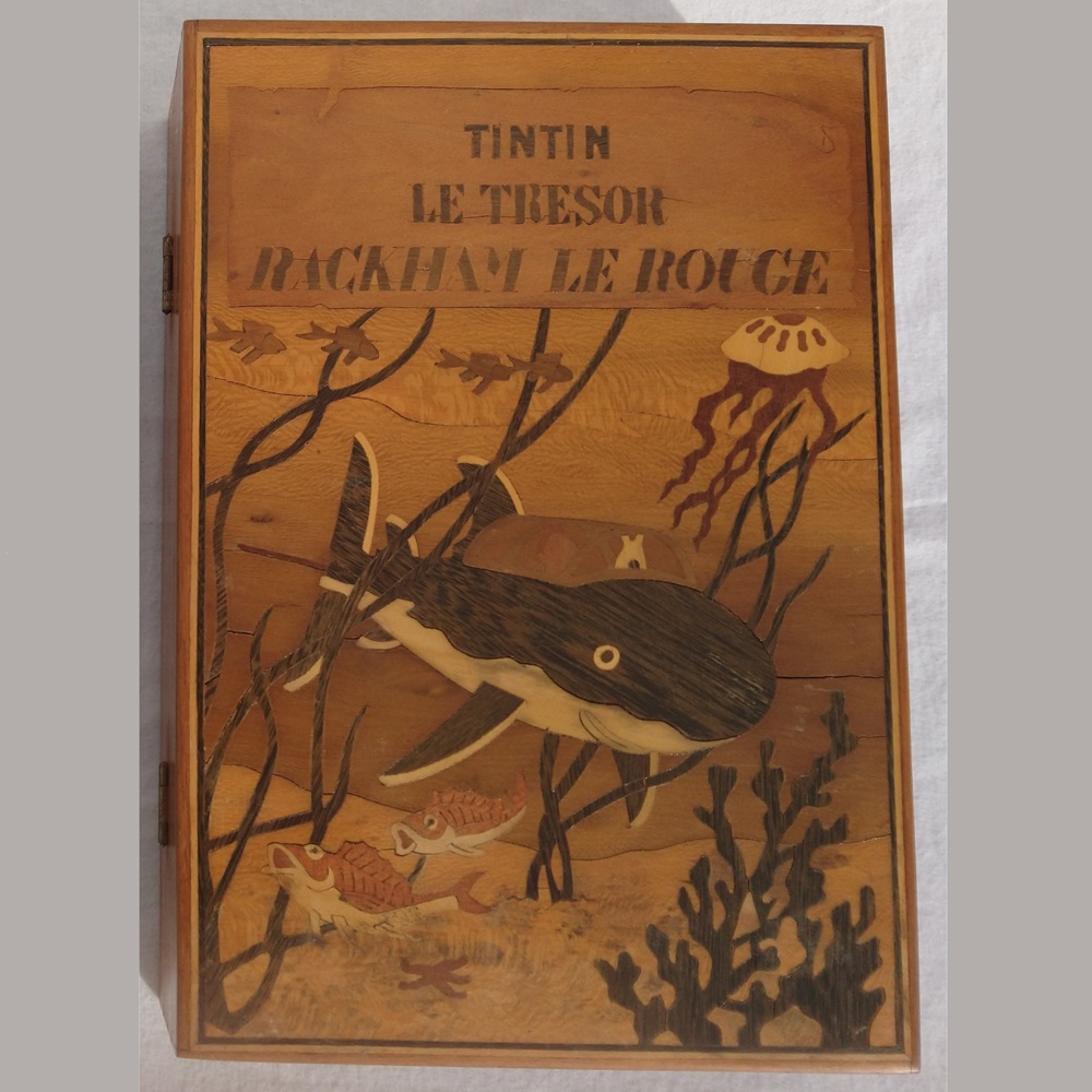 Boîte Tintin Le Trésor de Rackham le rouge en bois marqueté - Tintin Box The Treasure of Rackham the Red in marquetry wood